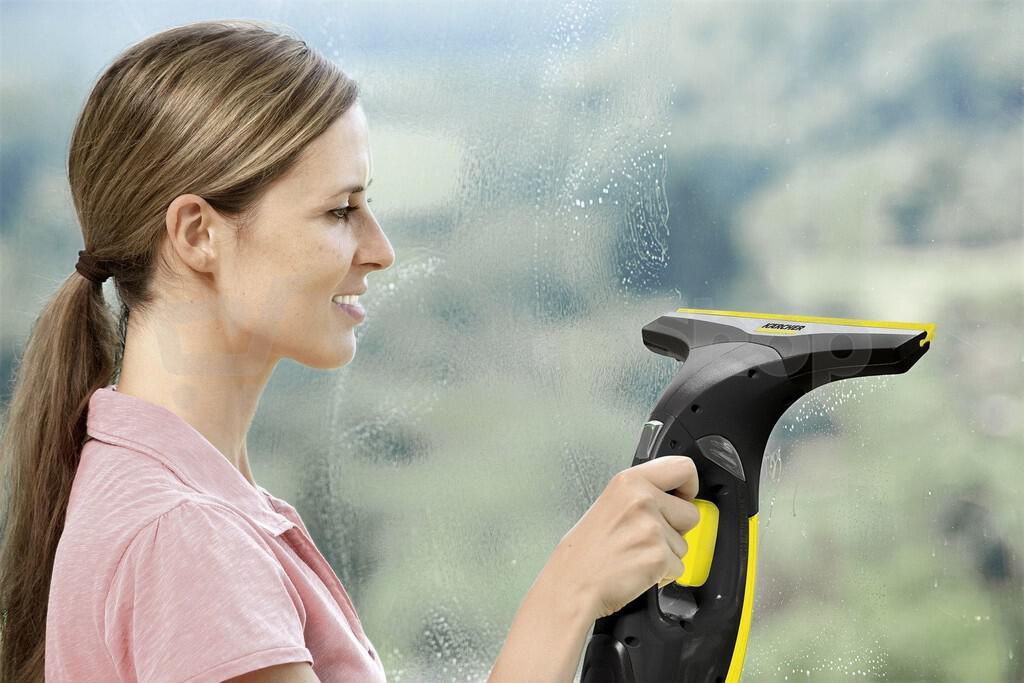 Čistič oken Kärcher WV 2 Premium Black Edition