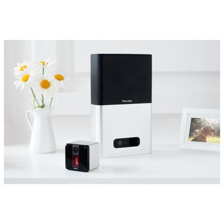 PetCube Bites Smart dávkovač a&nbsp;kamera pro psy (foto 2)