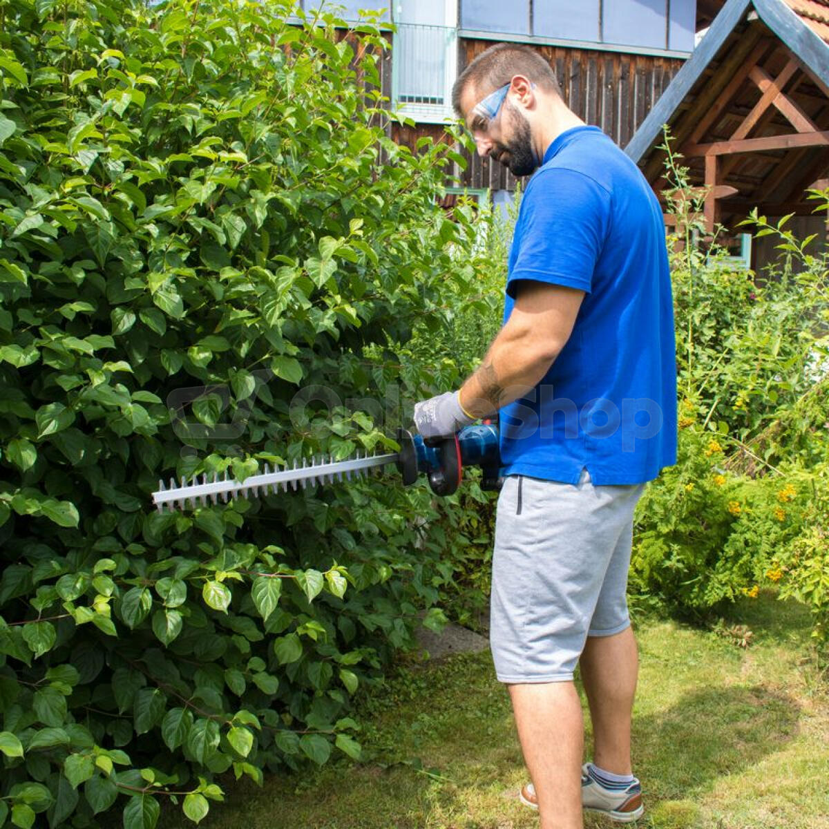 Akumulátorové nůžky na živé ploty HS 18-201-05 Güde