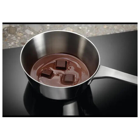 Electrolux 600 PURE Infinite EIP8146I, lehce pokozeno (foto 6)