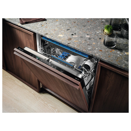 Electrolux 700 FLEX EEM48320L (foto 1)