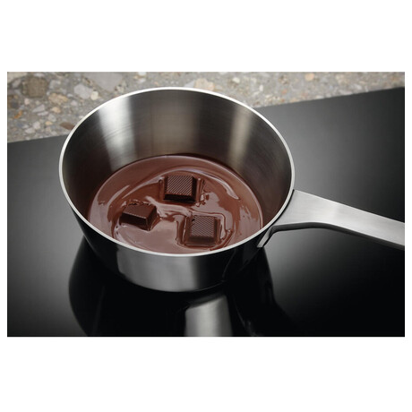 SET Trouba ELECTROLUX LOC8H31X + Indukn deska ELECTROLUX LIR60430