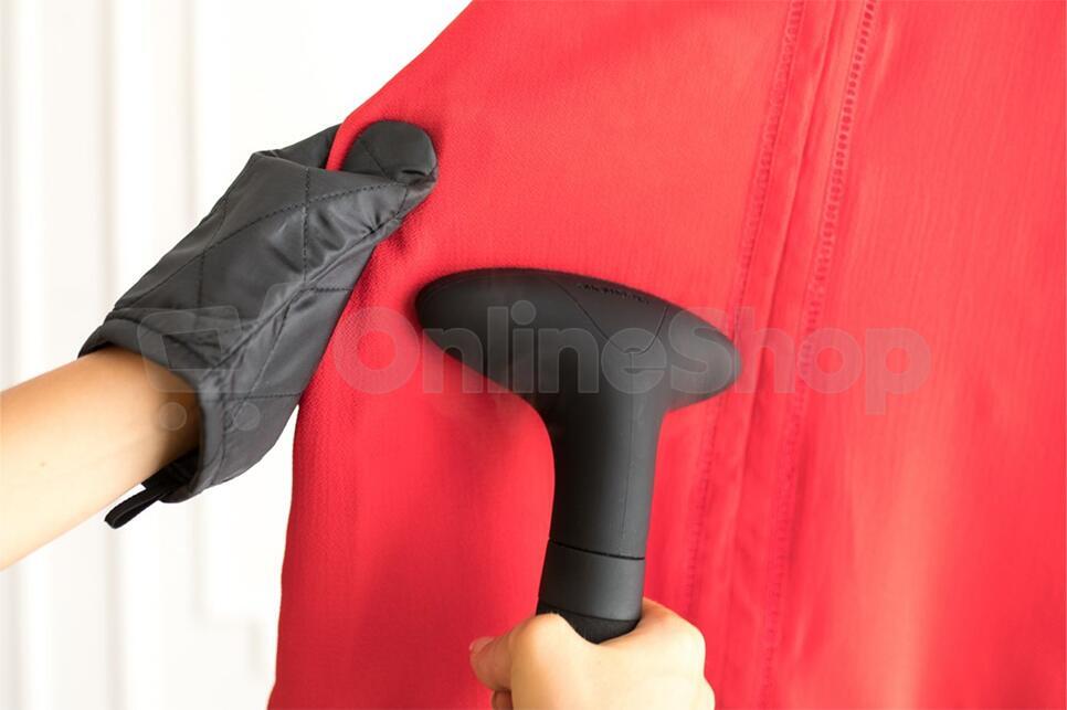 Napařovač oděvů SteamOne Stilys