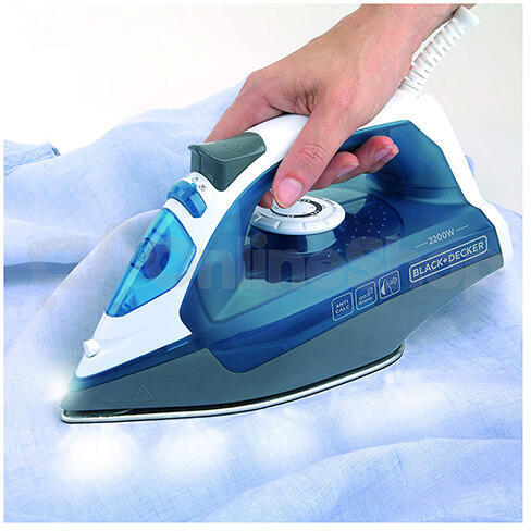 Žehlička Black&Decker BXIR2200E, nerez