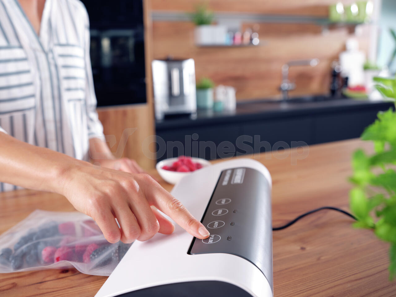 Vakuovačka Vacu Power 300 LEIFHEIT