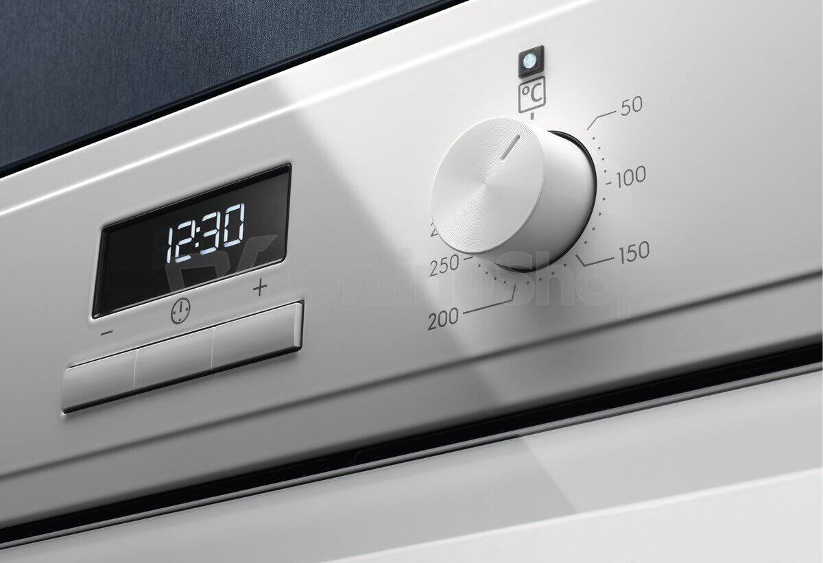 Trouba Electrolux 600 FLEX SurroundCook EOF3H70V