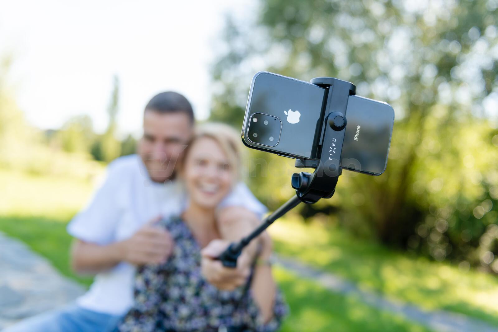 Selfie tripod s dálkovou spouští FIXED Snap, černý