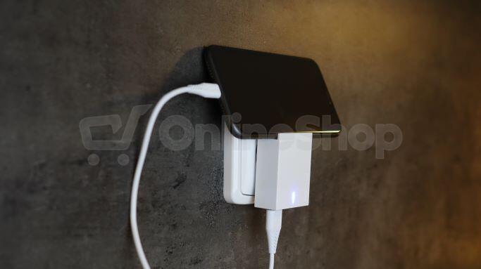 SWISSTEN SÍŤOVÝ ADAPTÉR 1x USB-A 22,5W, SUPER CHARGE BÍLÝ