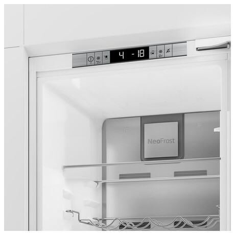 Chladnička Beko BCNA275E4SN