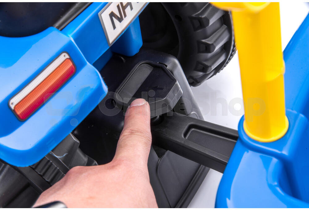 Odrážedlo Buddy toys BPC 5175 NEW HOLLAND T7
