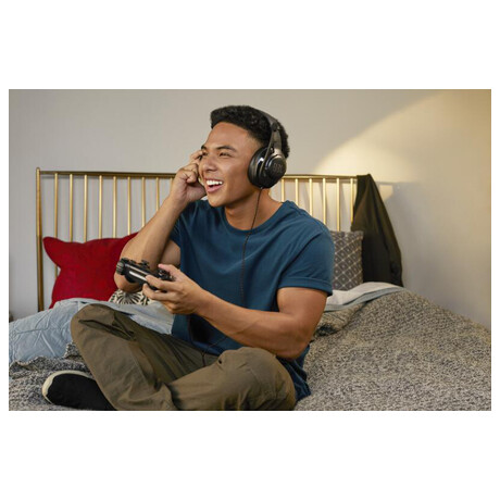 Sluchátka JBL Quantum 200, černá