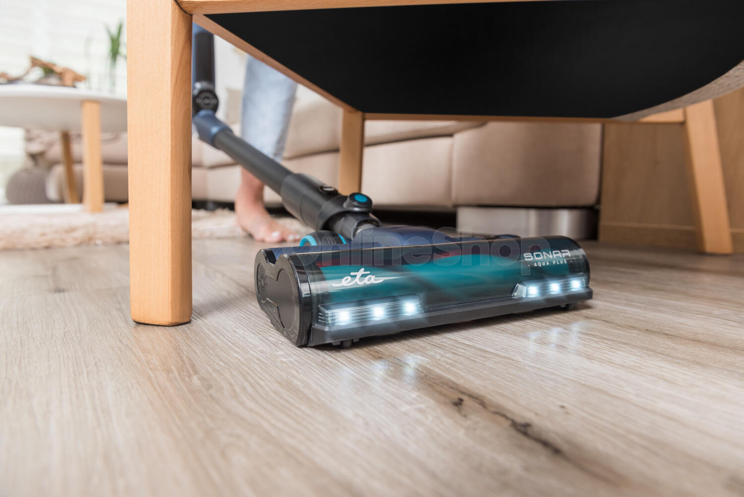 Tyčový vysavač ETA Sonar Aqua Plus 3232 90000