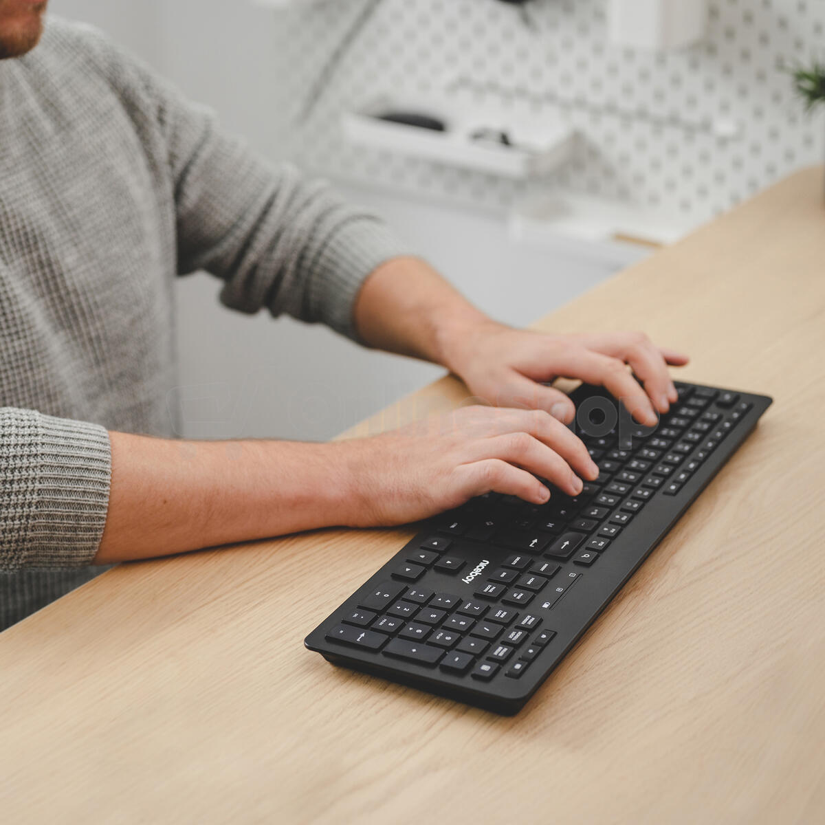 Bezdrátová klávesnice Niceboy OFFICE K10 Comfort