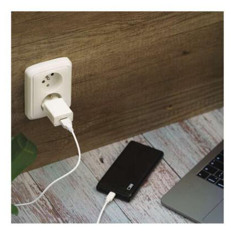 Emos univerzální USB adaptér BASIC do&nbsp;sítě 1A (foto 4)
