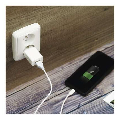 Emos univerzální USB adaptér BASIC do&nbsp;sítě 1A (foto 5)