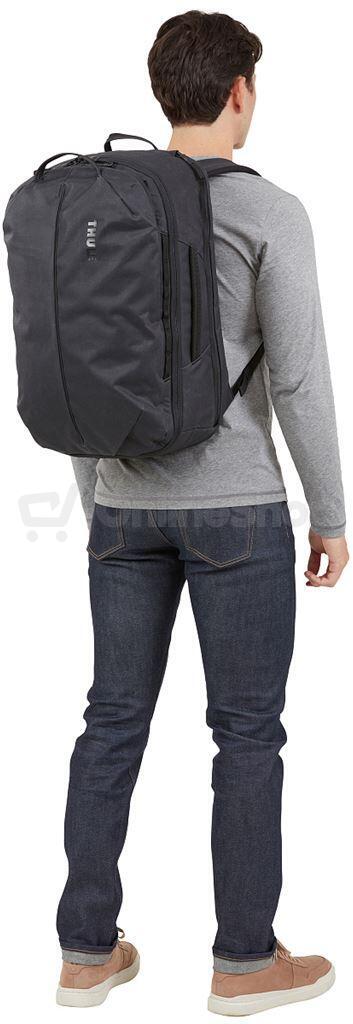 Cestovní batoh THULE Aion 40 l, černý