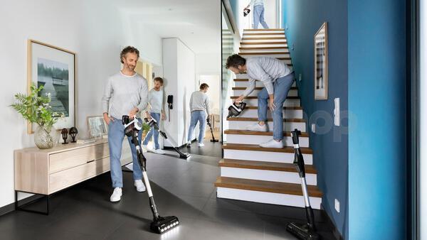 Tyčový vysavač Bosch BBS711W