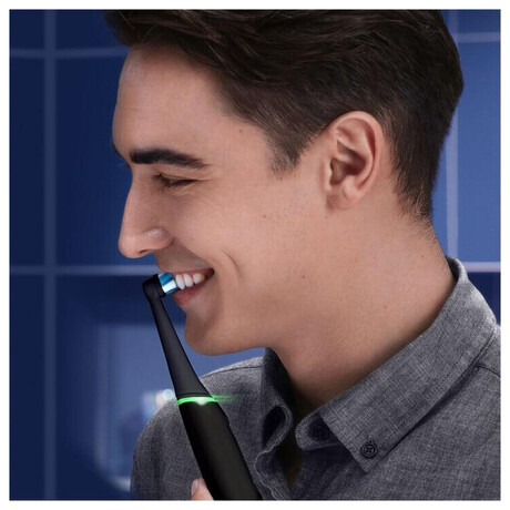 Elektrick zubn kartek Oral-B iO6 Series Black Onyx