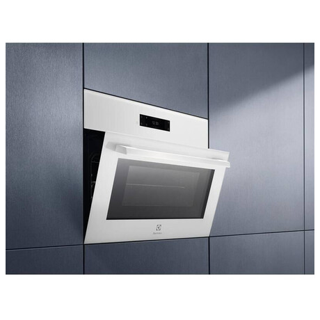 Electrolux EVM8E08V, poškozený obal (foto 6)