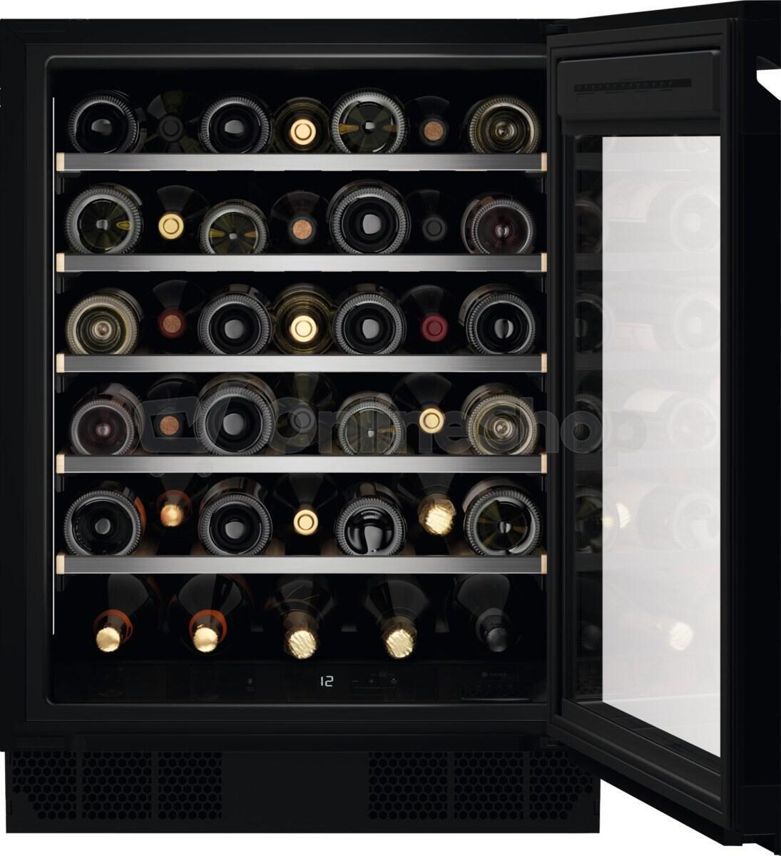 Vinotéka Electrolux EWUS040B8B