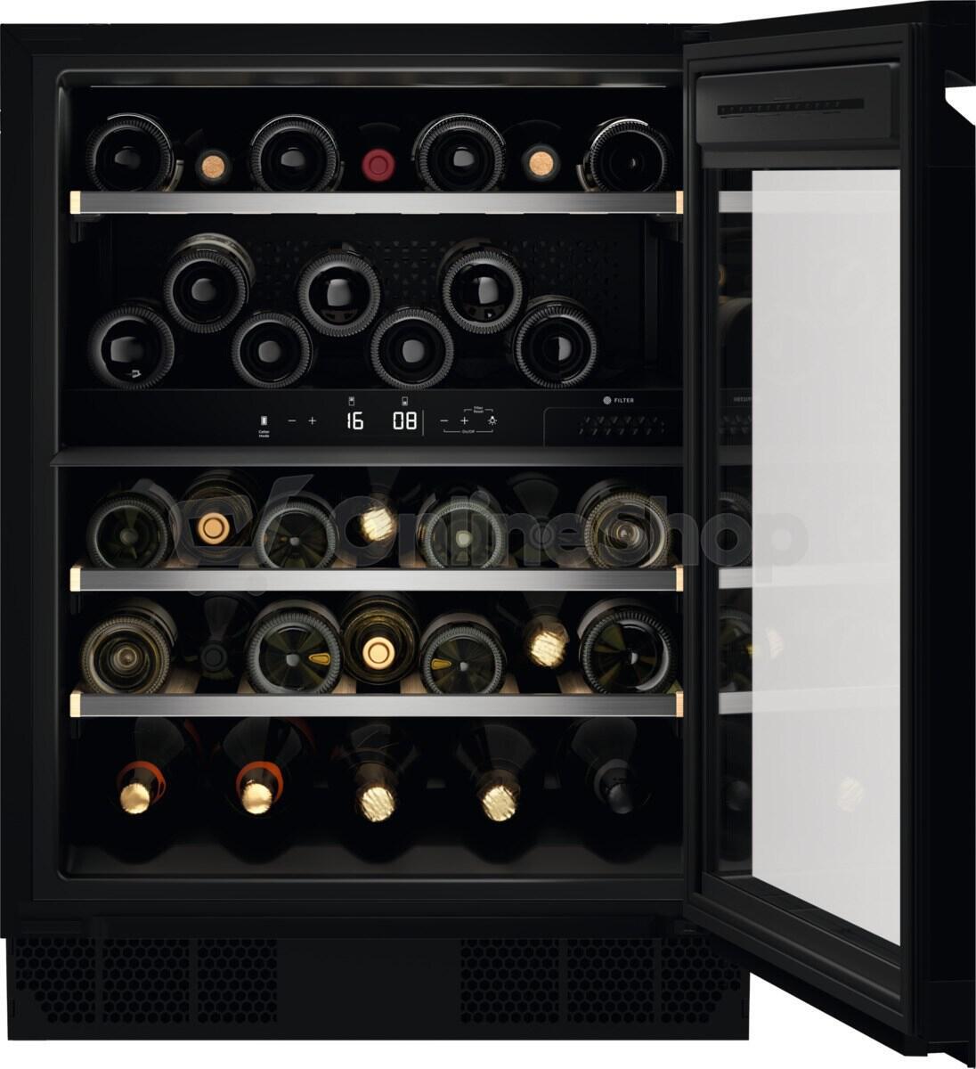 Vinotéka Electrolux EWUD040B8B