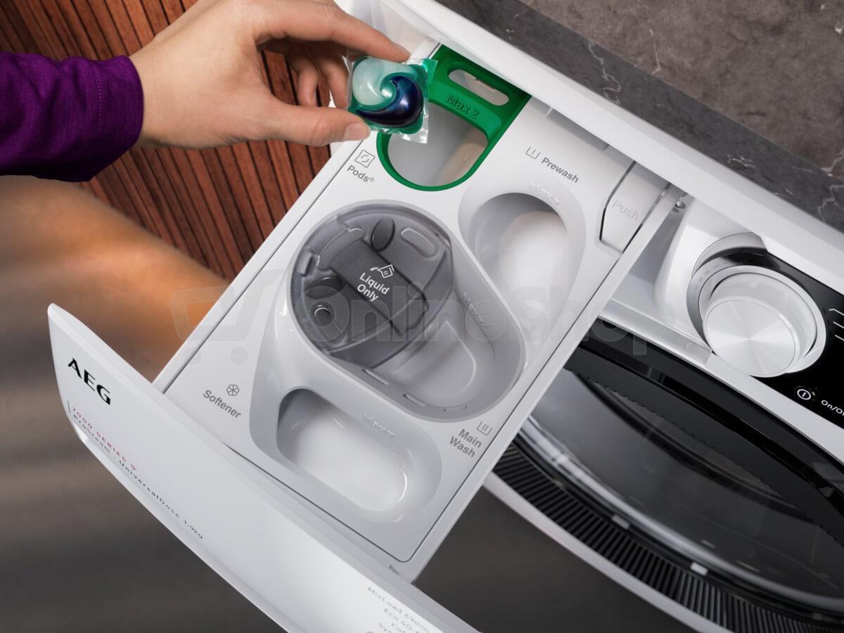 Pračka AEG PowerCare UniversalDose LFR83166OC