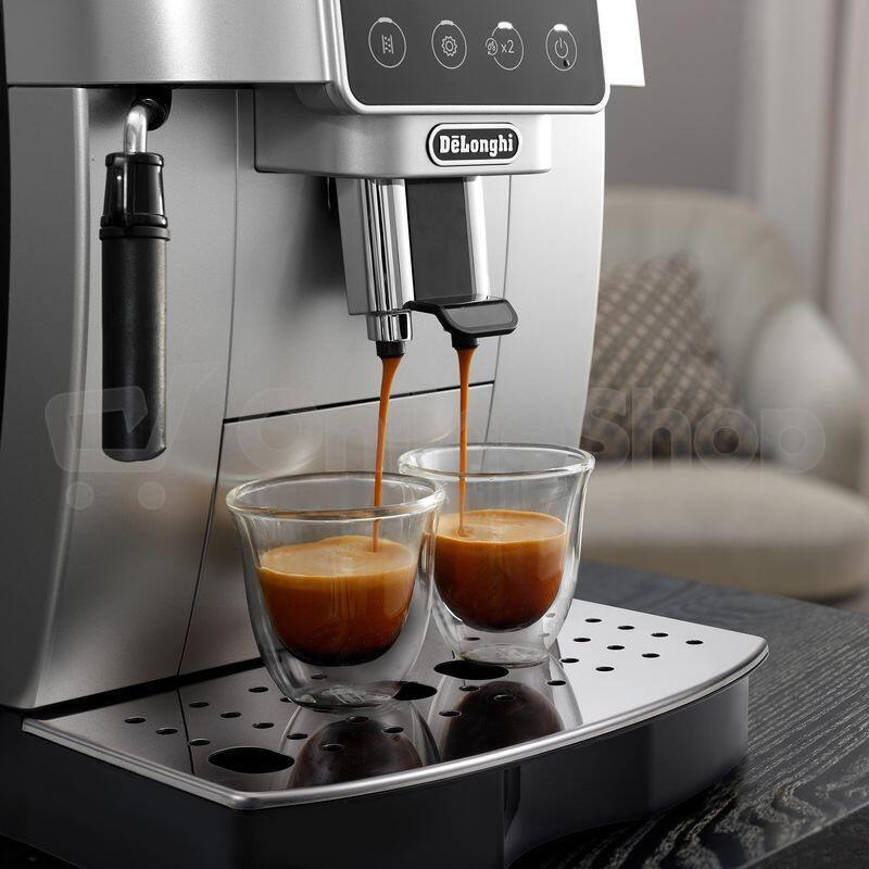 Automatický kávovar DeLonghi Magnifica Start ECAM 220.30.SB