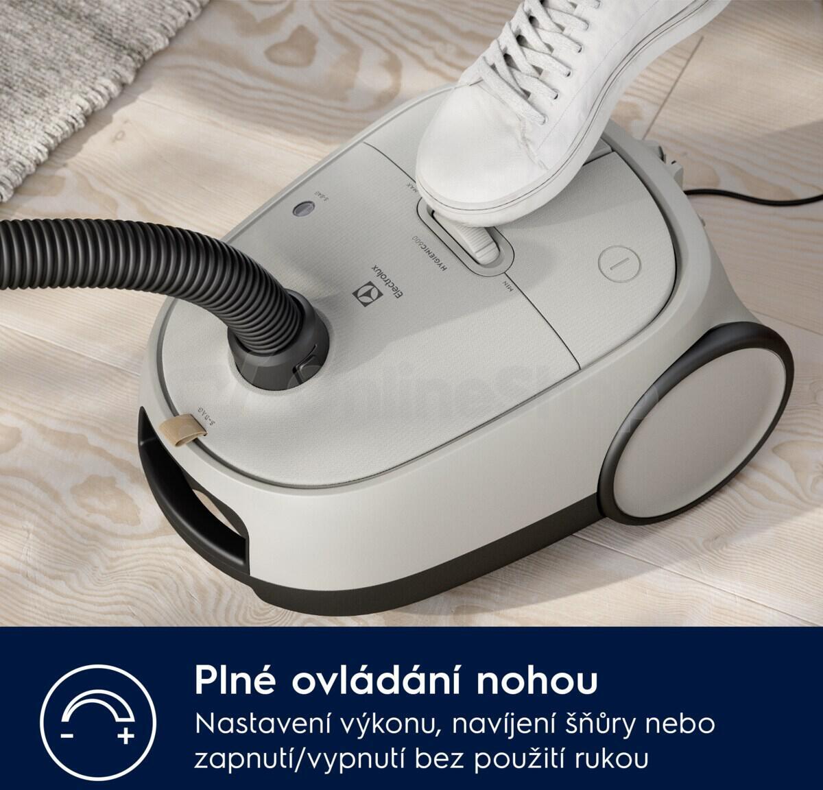 Sáčkový vysavač Electrolux EB61H6SW 600