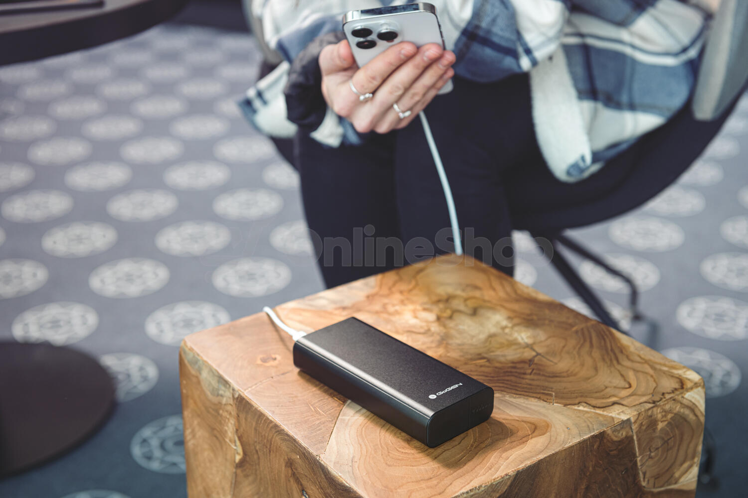 Powerbanka GoGEN PB200007 20000 mAh, USB-C PD 20W, černá