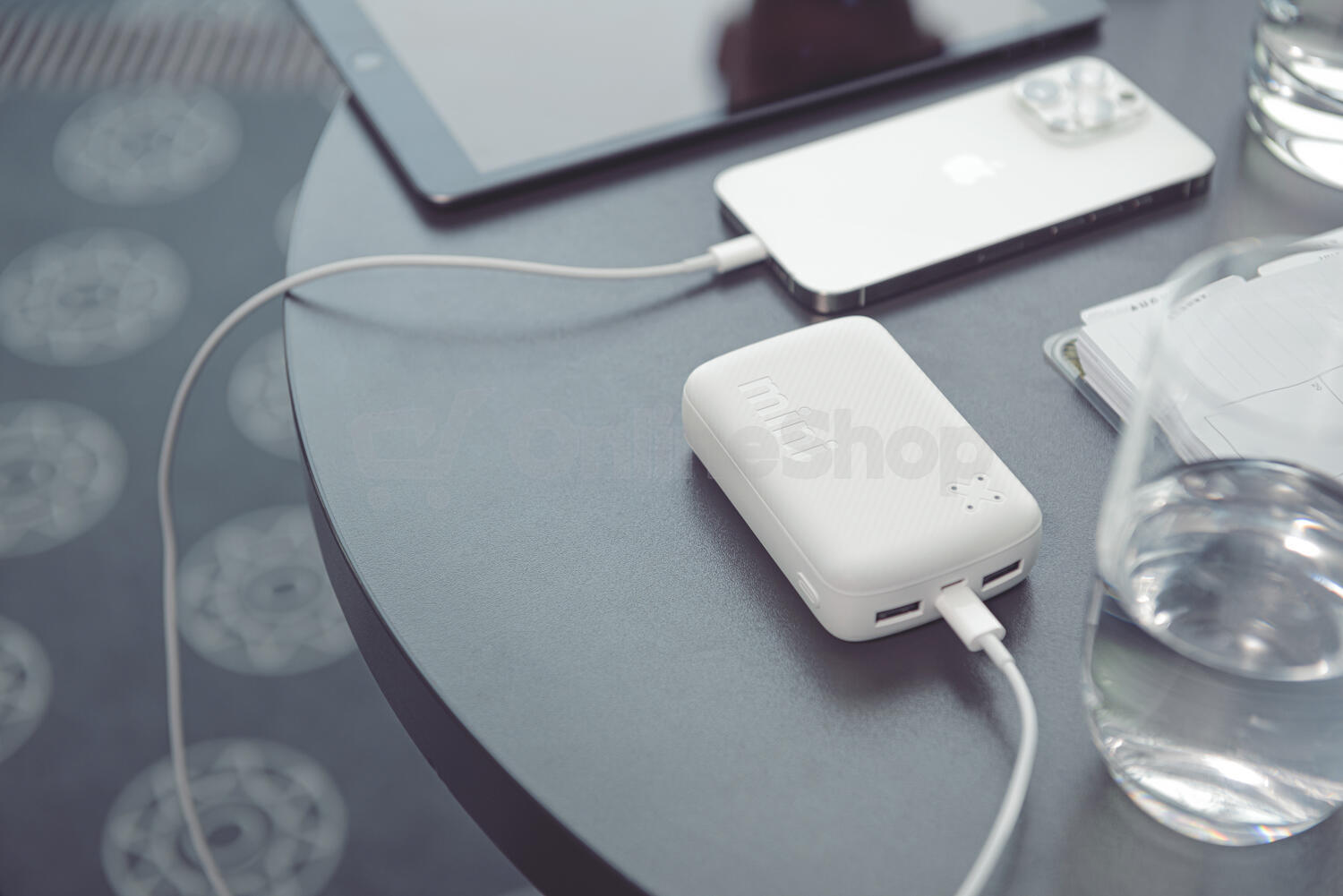 Powerbanka GoGEN PB100009 10000 mAh, bílá