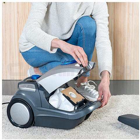 Vysavač Black&Decker BXVMB700E