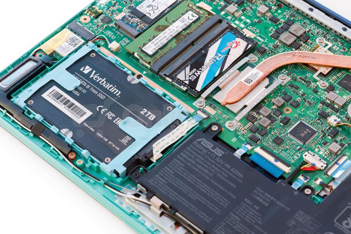 Verbatim SSD 2TB SATA III Vi550 S3 interní disk 2.5", Solid State Drive (49354)