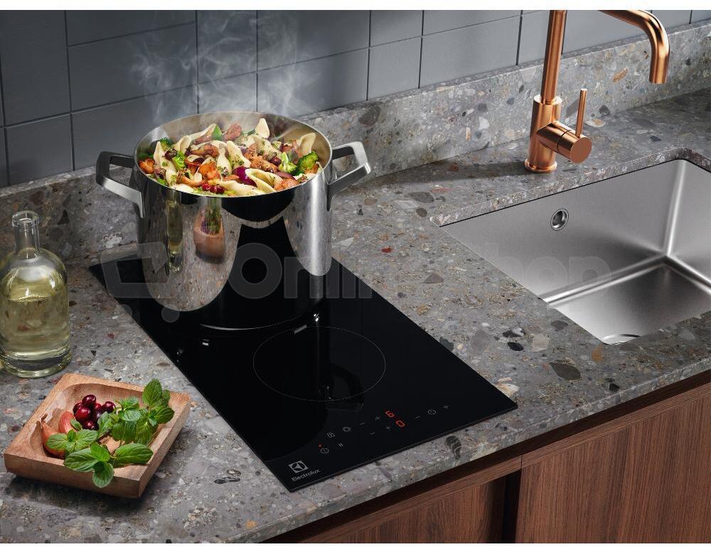 Sklokeramická deska ELECTROLUX LHR3233CK