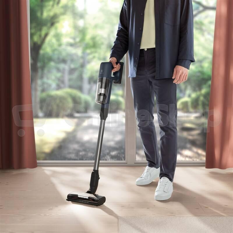 Tyčový vysavač Electrolux 700 Ultimate EP71UB14DB