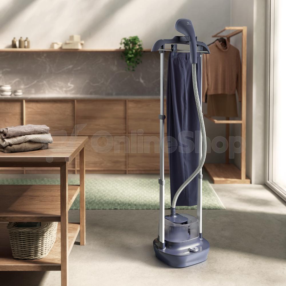 Napařovač oděvů Electrolux E7US1-4MN