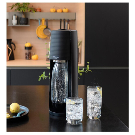 SET Vrobnk sody SodaStream Terra Black + Lhev SodaStream FUSE 3 x 1l pepsi love, bl + Sirup Sodastream Pepsi 440 ml + 7UP 440 ml + Mirinda 440 ml