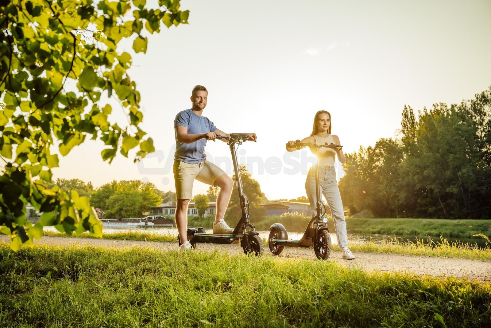 Elektrokoloběžka Lamax eRacer SC50