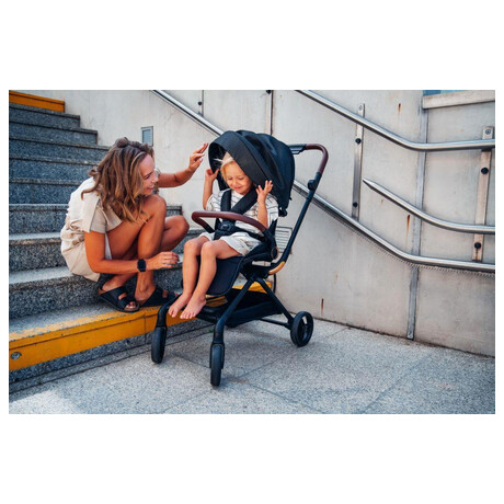 Sportovn korek MoMi ADELLE erno zlat