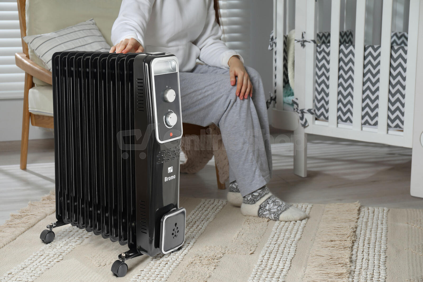 Olejový radiátor G21 Bromo černý, 11 žeber, 2500 W