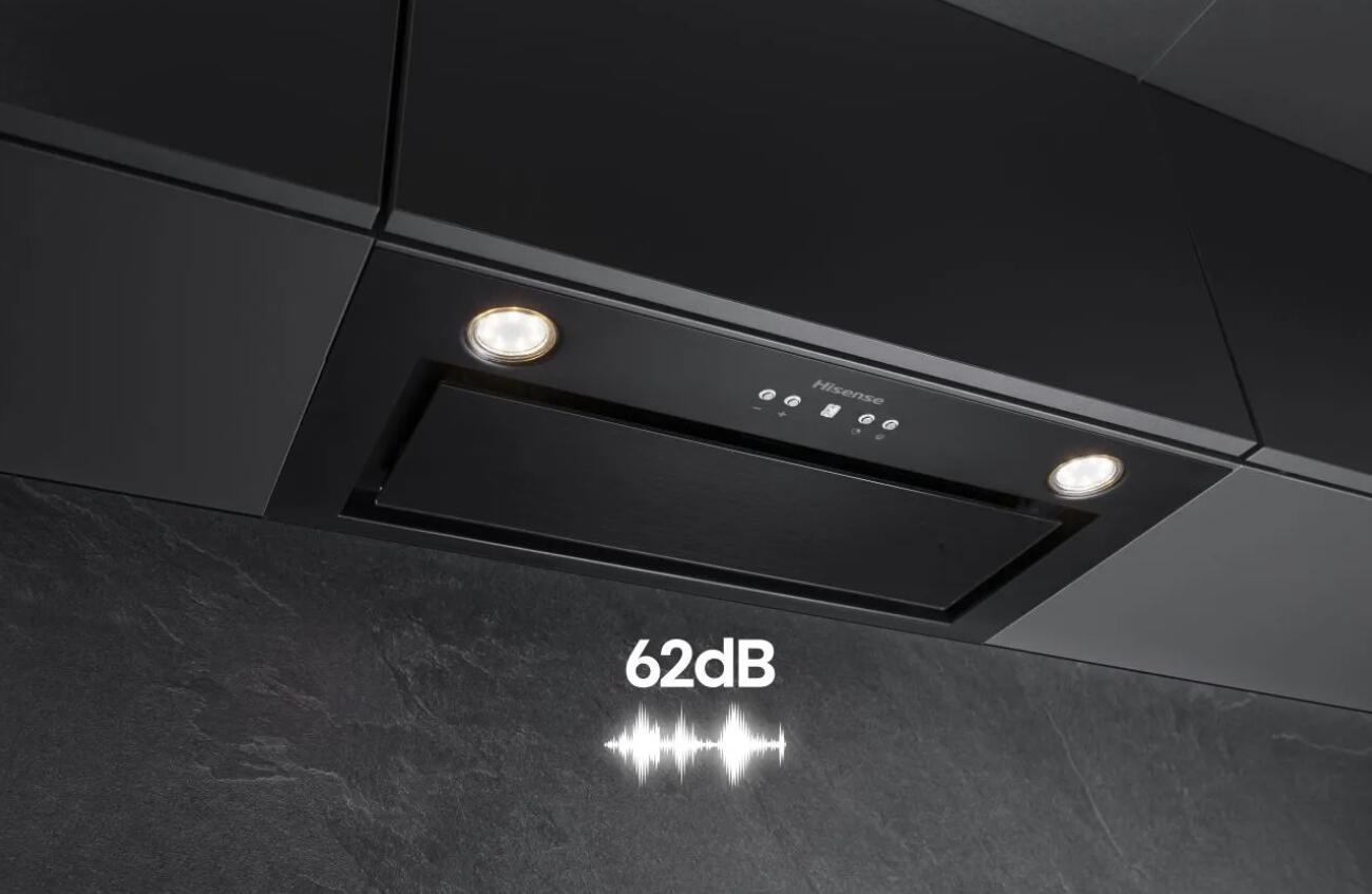 LED osvětlení a hliníkový tukový filtr odsavače Hisense