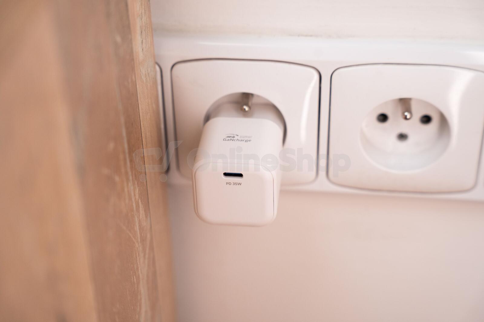 Síťový adaptér Swissten GaN 1x USB-C 35W PD + Datový kabel USB-C/USB-C 1.2m, bílý