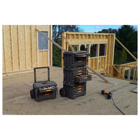 Box Keter ROC Pro Gear 2.0 se temi zsuvkami