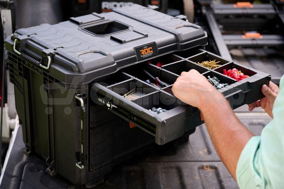 Box Keter ROC Pro Gear 2.0 se třemi zásuvkami