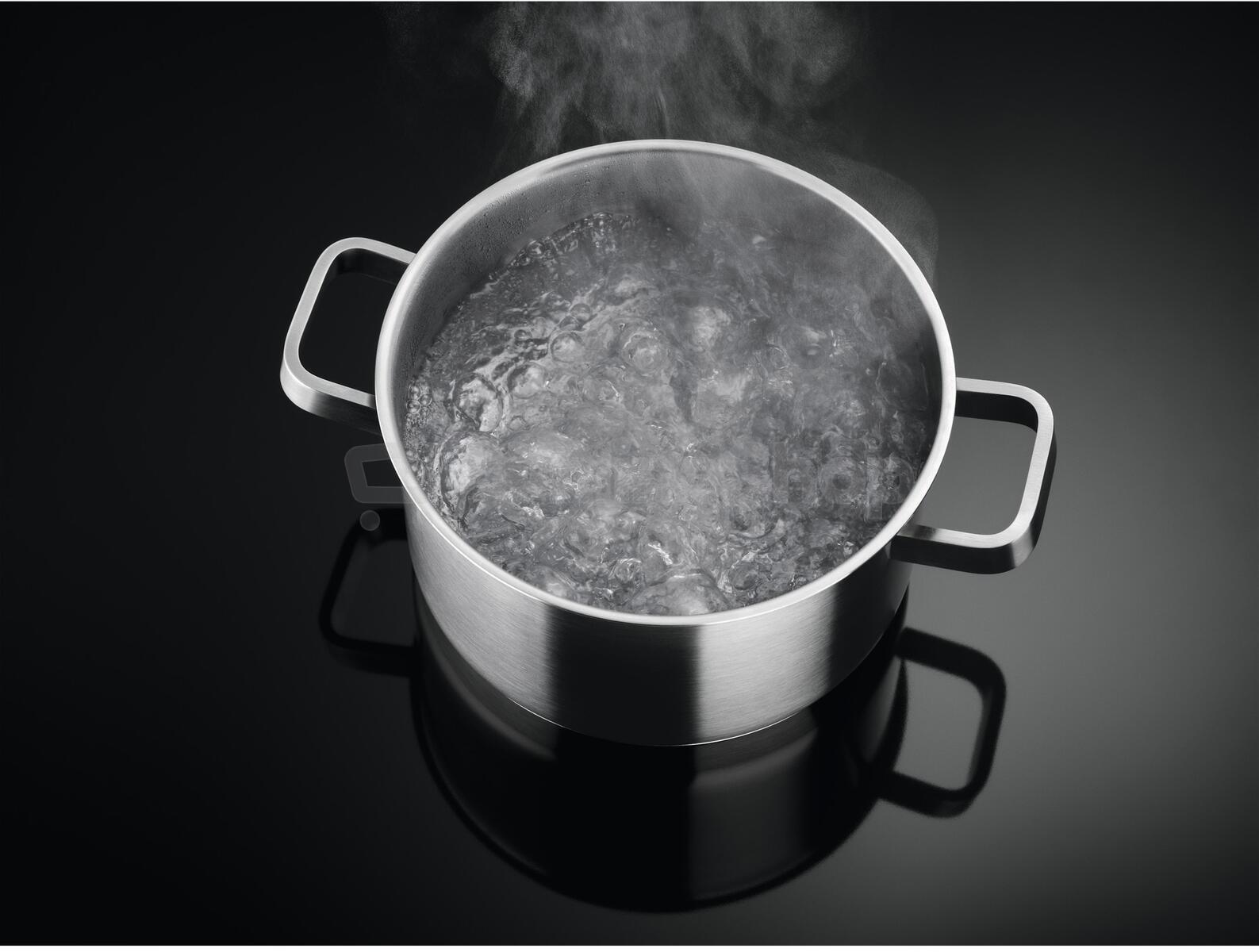 Indukční deska Electrolux CIS62450
