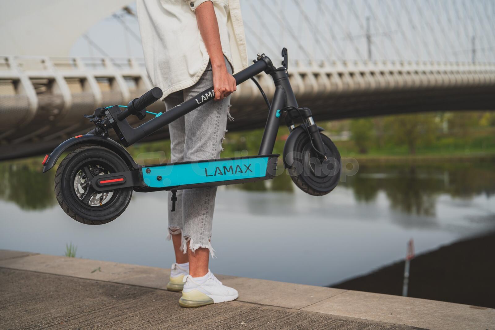 Elektrokoloběžka Lamax eCruiser SC30