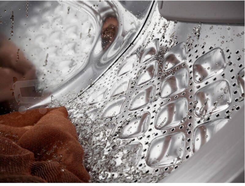 Pračka se sušičkou Electrolux EW7W2481C 700 DualCare™