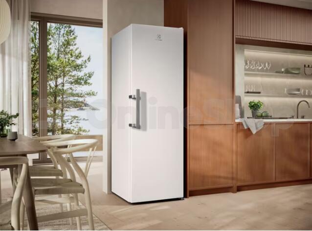Chladnička Electrolux LRS3DE39W