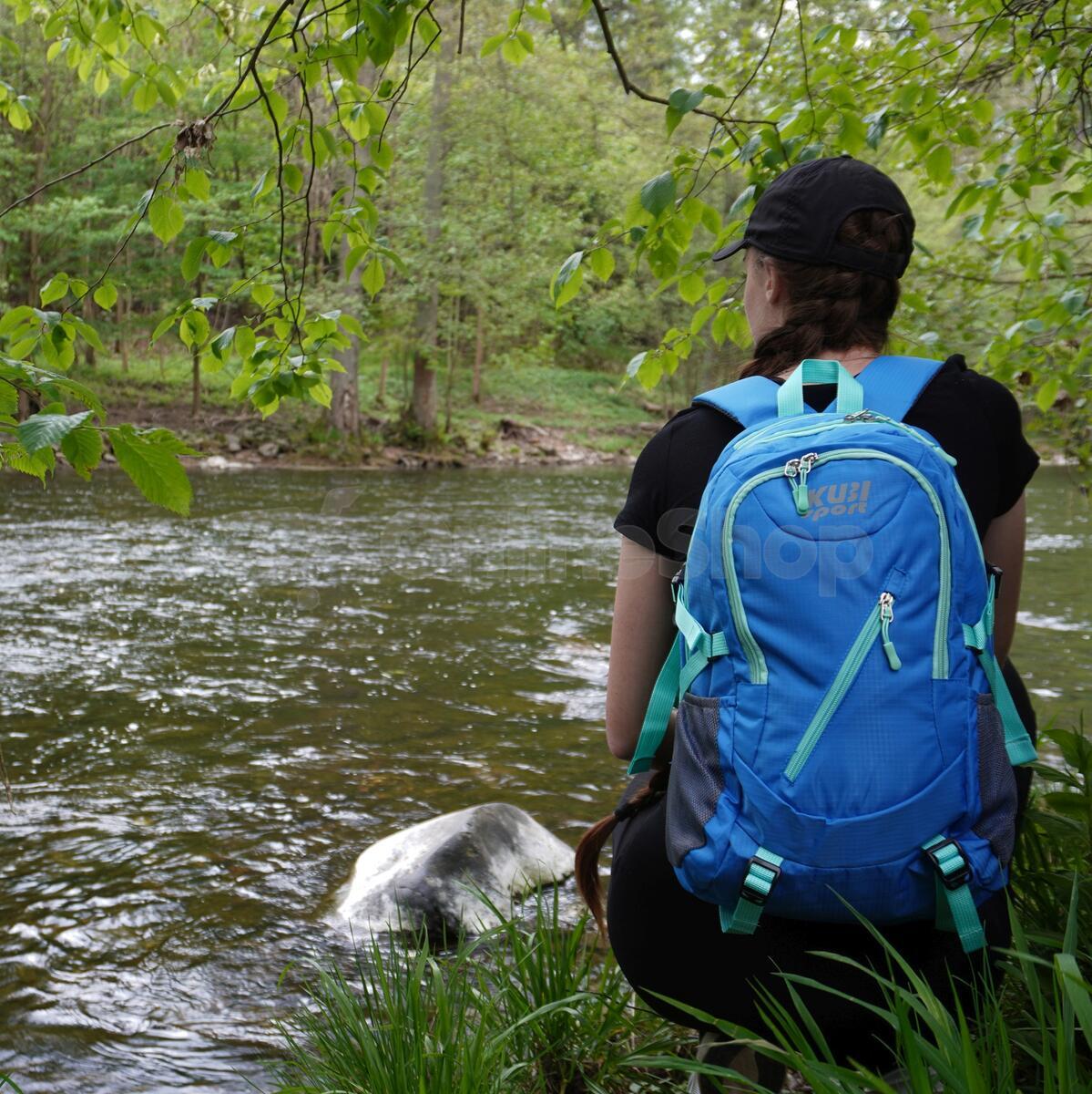 Turistický batoh KUBIsport Mountains 35 L, černý