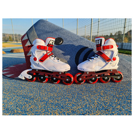 Inline brusle CS320K bílé velikost 40