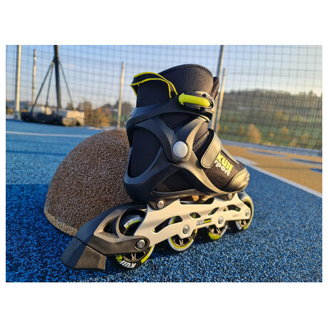 Inline brusle CS320K černé velikost 44